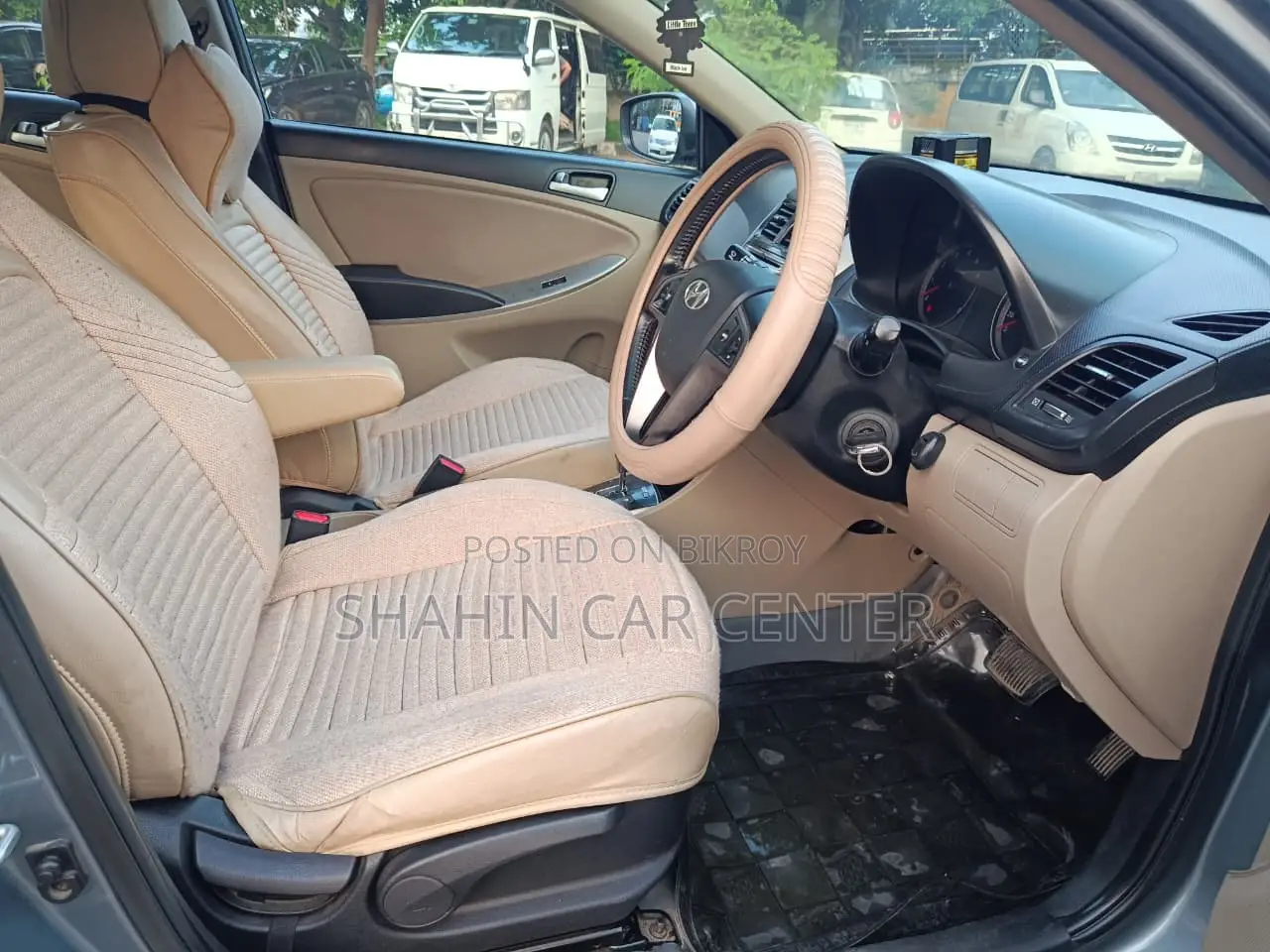 Hyundai Accent SE Hatchback 2017 Blue