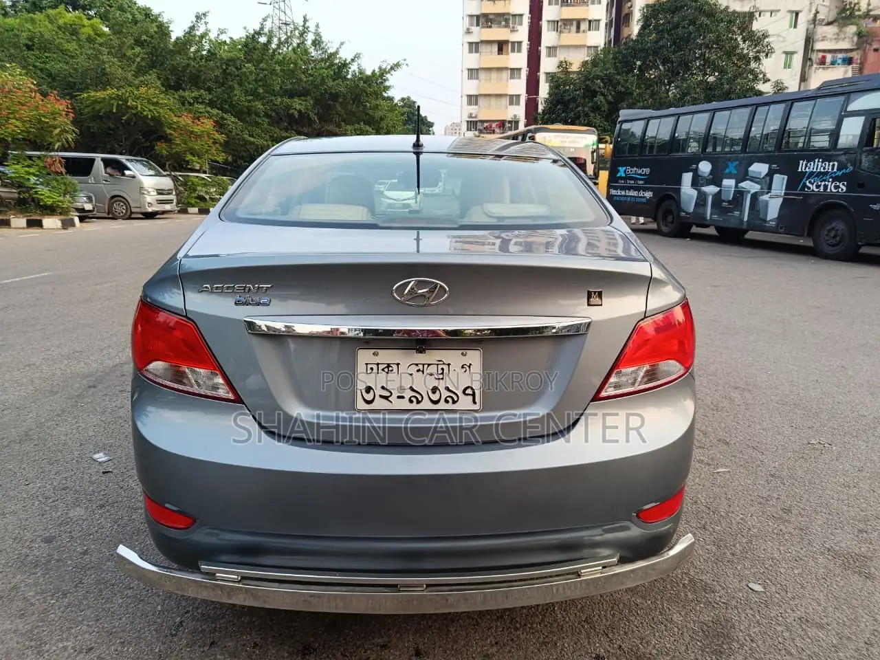 Hyundai Accent SE Hatchback 2017 Blue