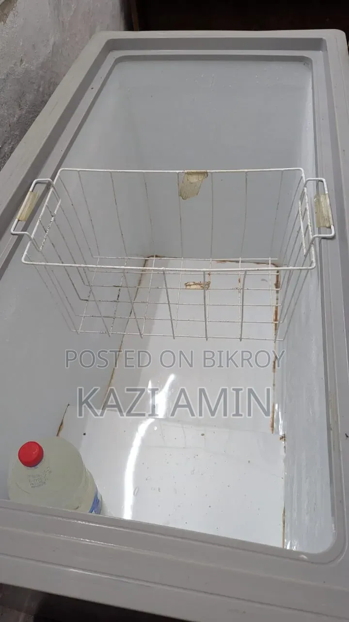 Urgent sale of high-quality freezer