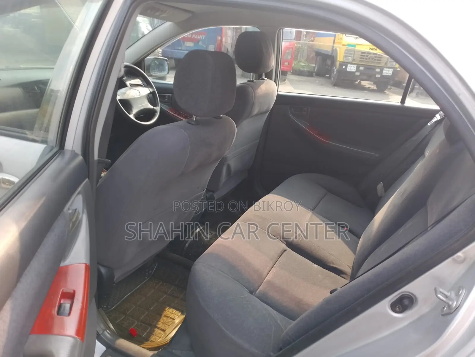 Toyota Corolla Sedan Automatic 2004 Silver