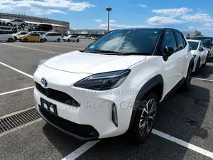 Toyota Yaris Cross 1.5 Hybrid FWD 2021 Pearl