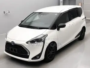 Toyota Sienta 1.5 Hybrid FWD 2021 Pearl