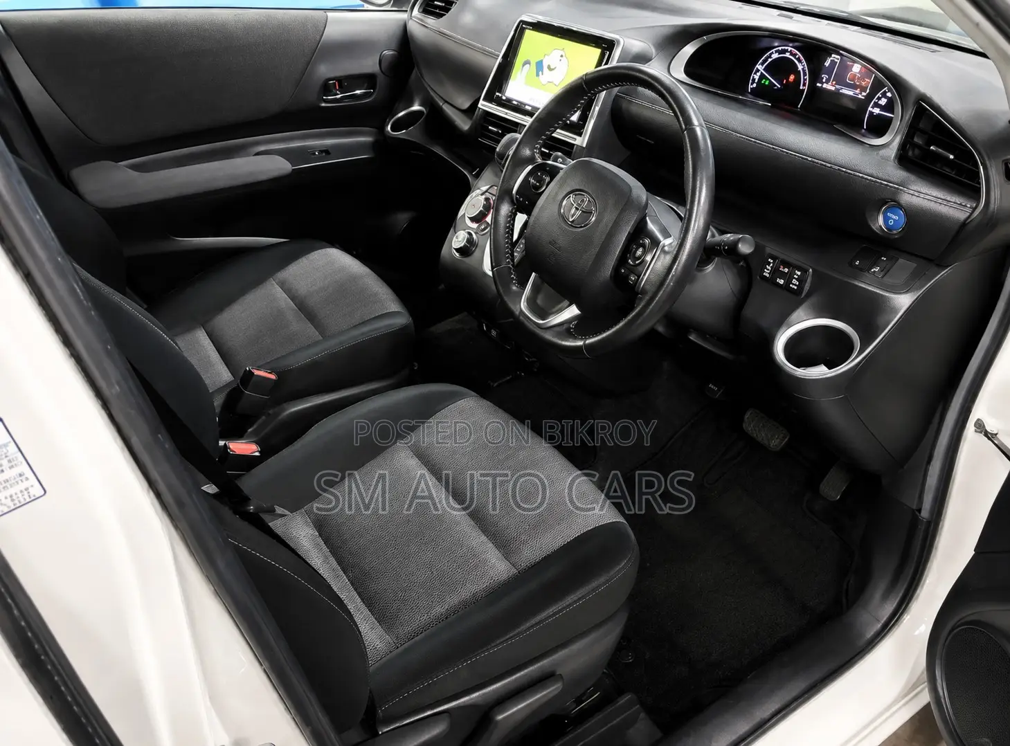Toyota Sienta 1.5 Hybrid FWD 2021 Pearl