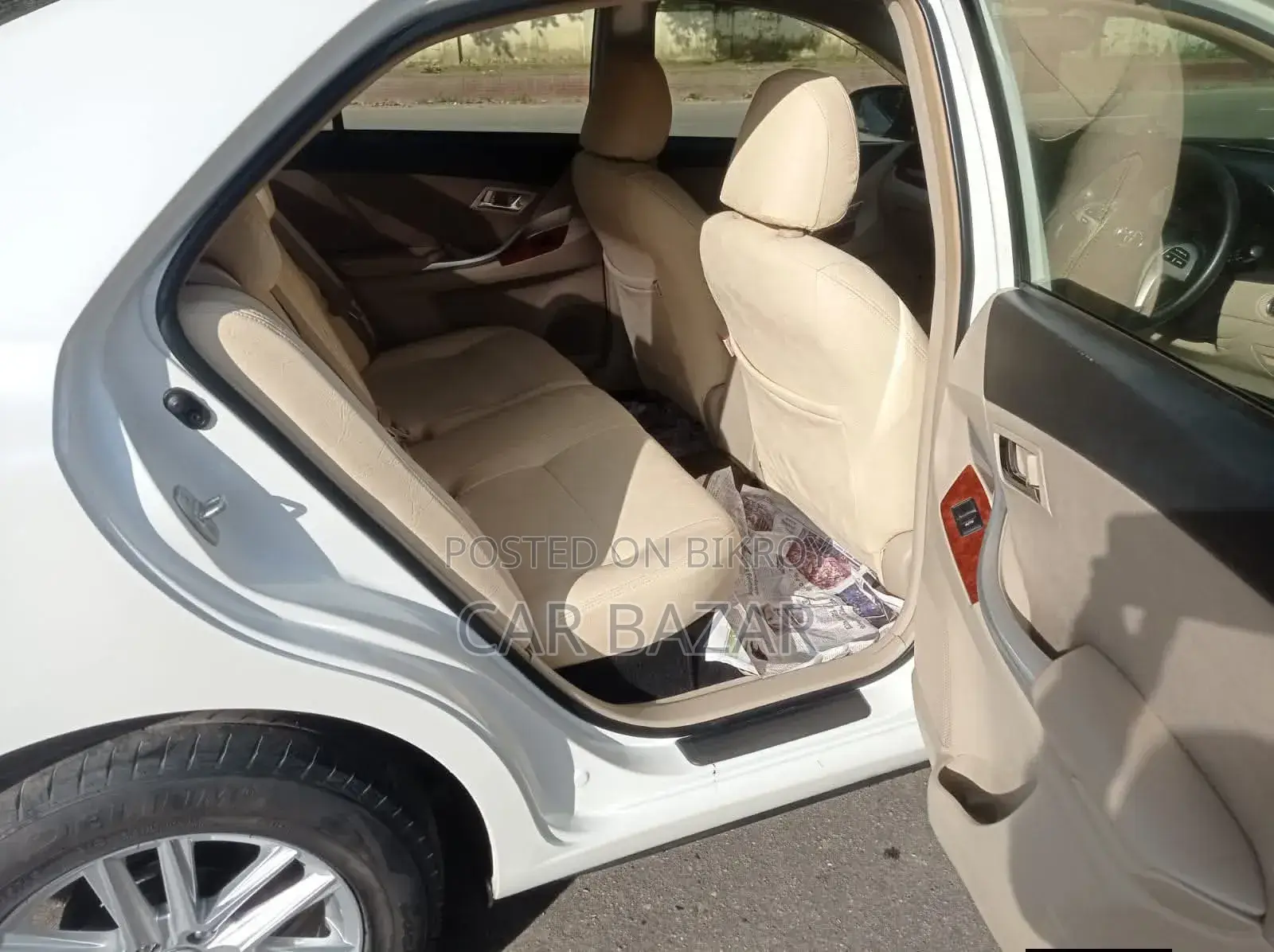 Toyota Premio 1.5 FWD 2014 Pearl