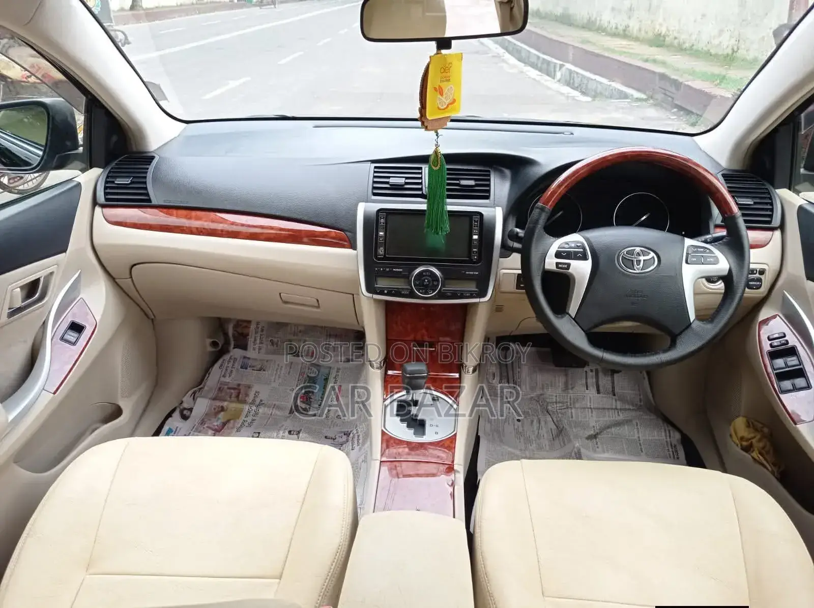 টয়োটা প্রিমিও ১.৫ এফডব্লিউডি ২০১৪ কালো