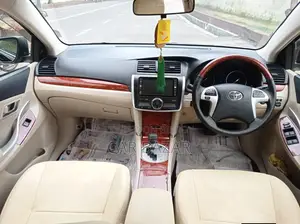 টয়োটা প্রিমিও ১.৫ এফডব্লিউডি ২০১৪ কালো