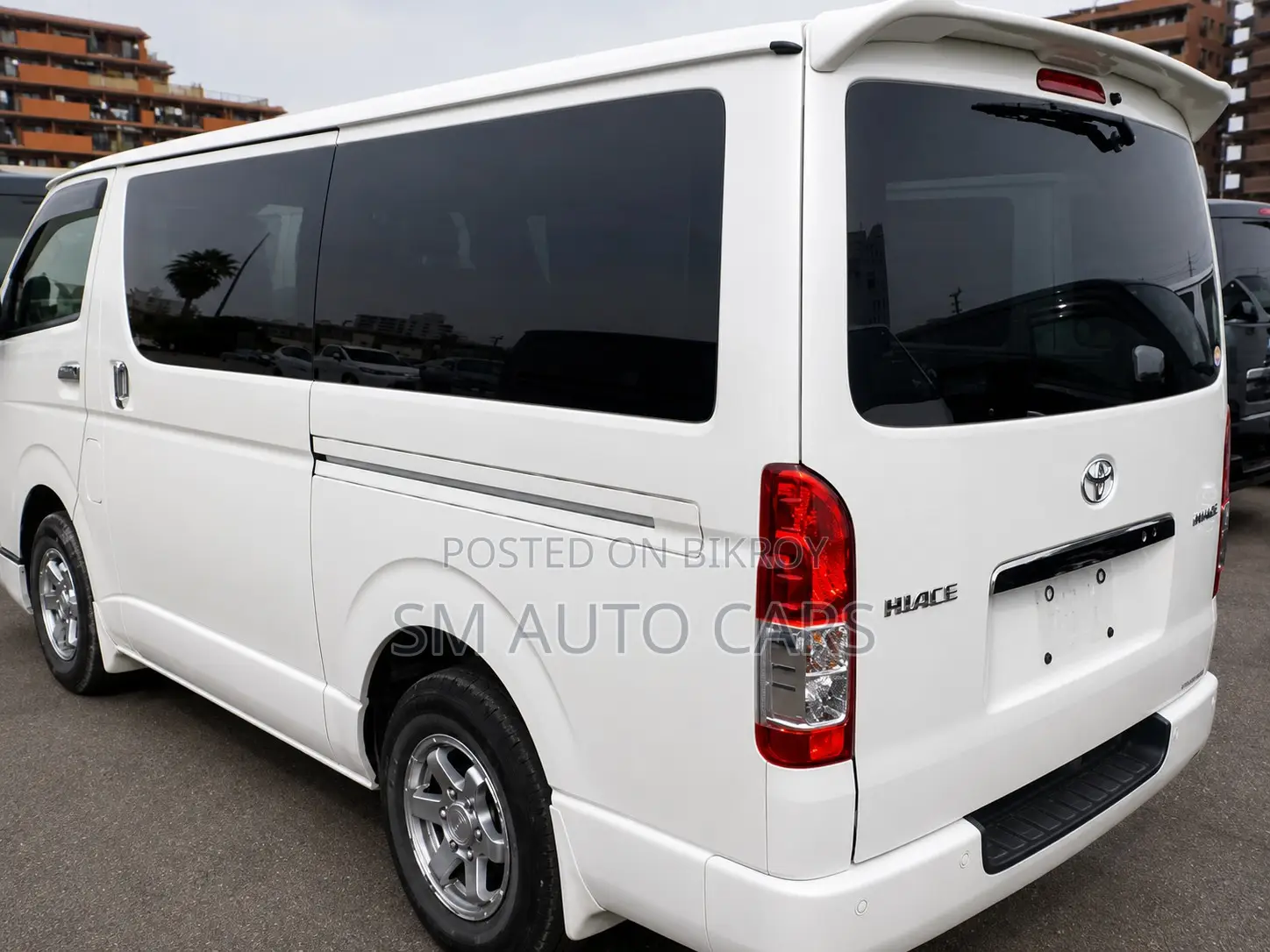 Toyota HiAce 2021 Pearl