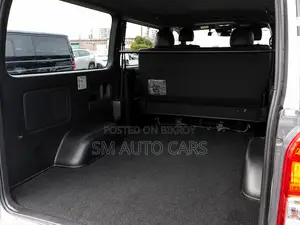 Toyota HiAce 2021 Pearl