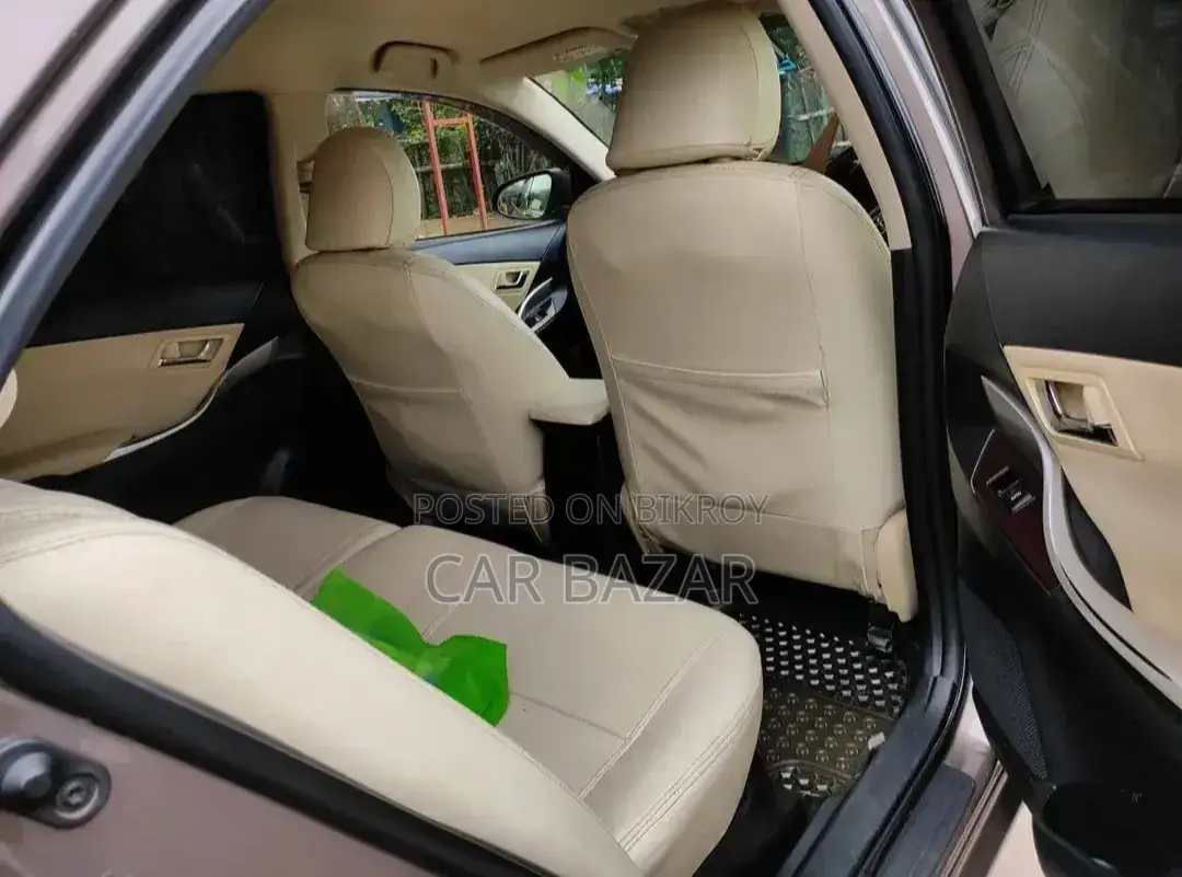 Toyota Premio 1.5 Front-Wheel Drive 2017 Brown