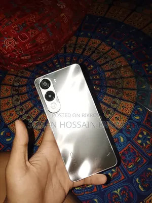 Vivo Y04 256 GB Gold