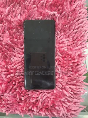 রিয়েলমি ১২৮ জিবি নীল