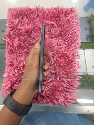রিয়েলমি ১২৮ জিবি নীল