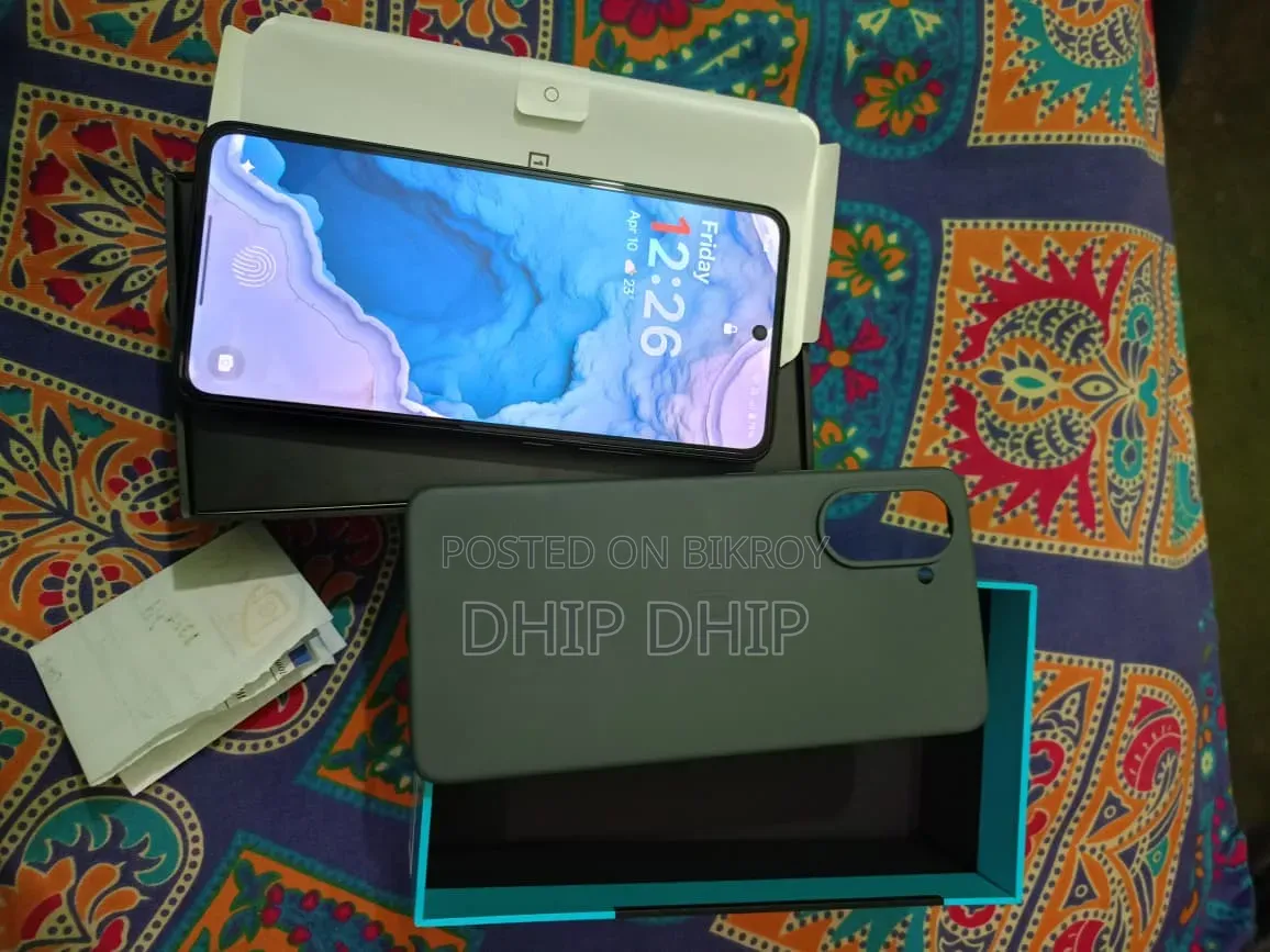 ওয়ানপ্লাস নর্ড সিই ৫জি ২৫৬ জিবি কালো