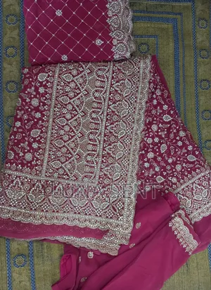 Saree, Blouse, Petticoat, Dupatta With Box and Heels.