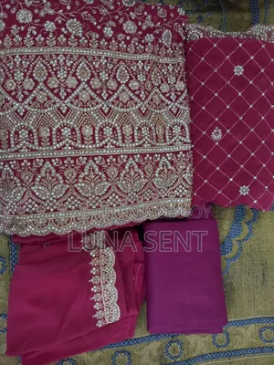 Saree, Blouse, Petticoat, Dupatta With Box and Heels.