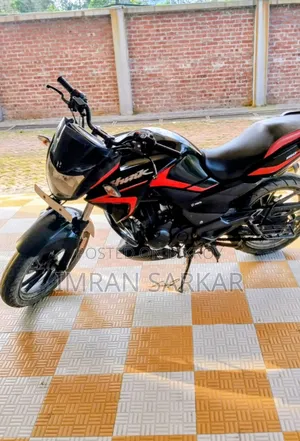 Hero Hunk 150 2022 Black