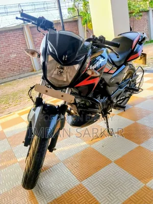 Hero Hunk 150 2022 Black