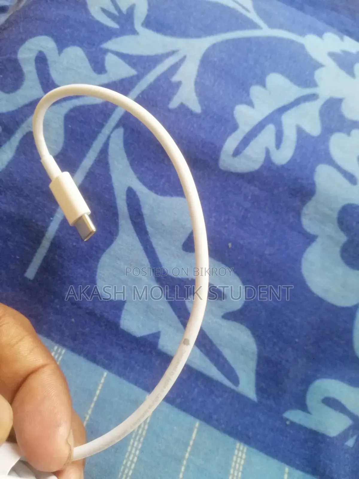 Apple iPhone 14 Pro Charger Used