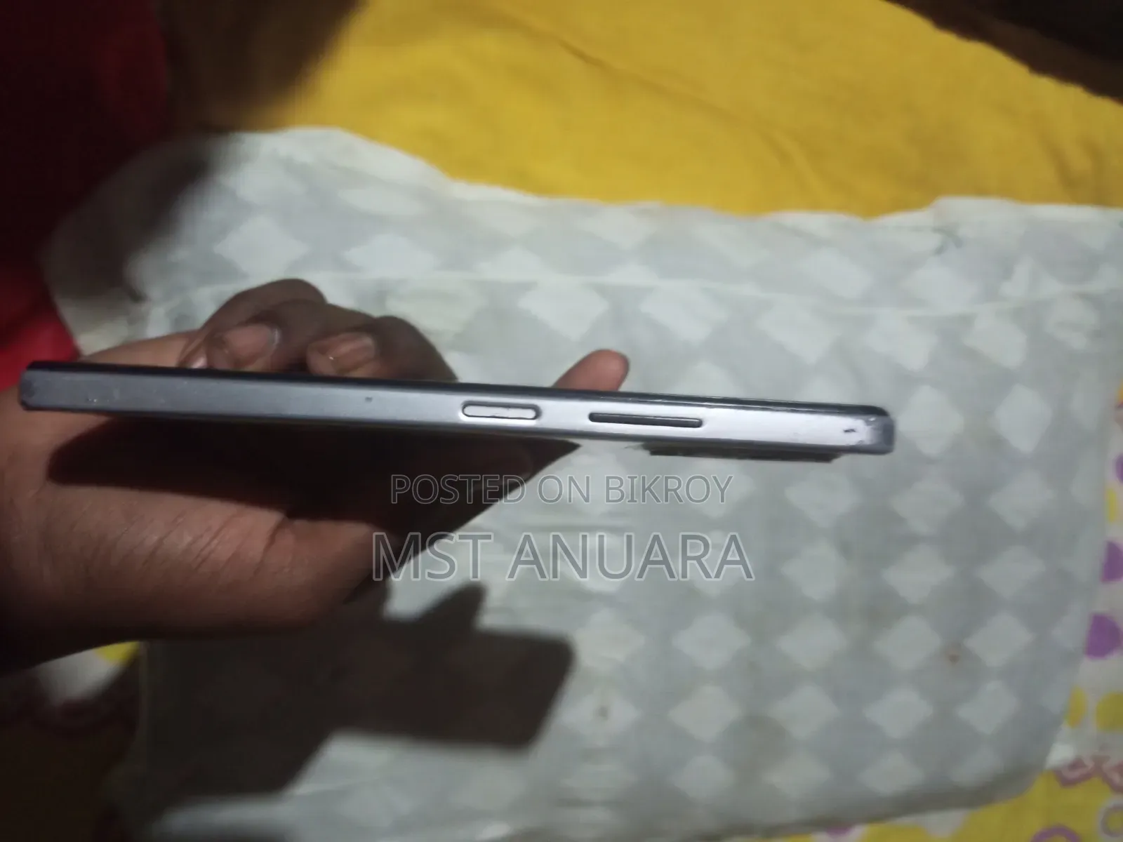 সিম্ফনি ইনোভা ৩০ ১২৮ জিবি সাদা