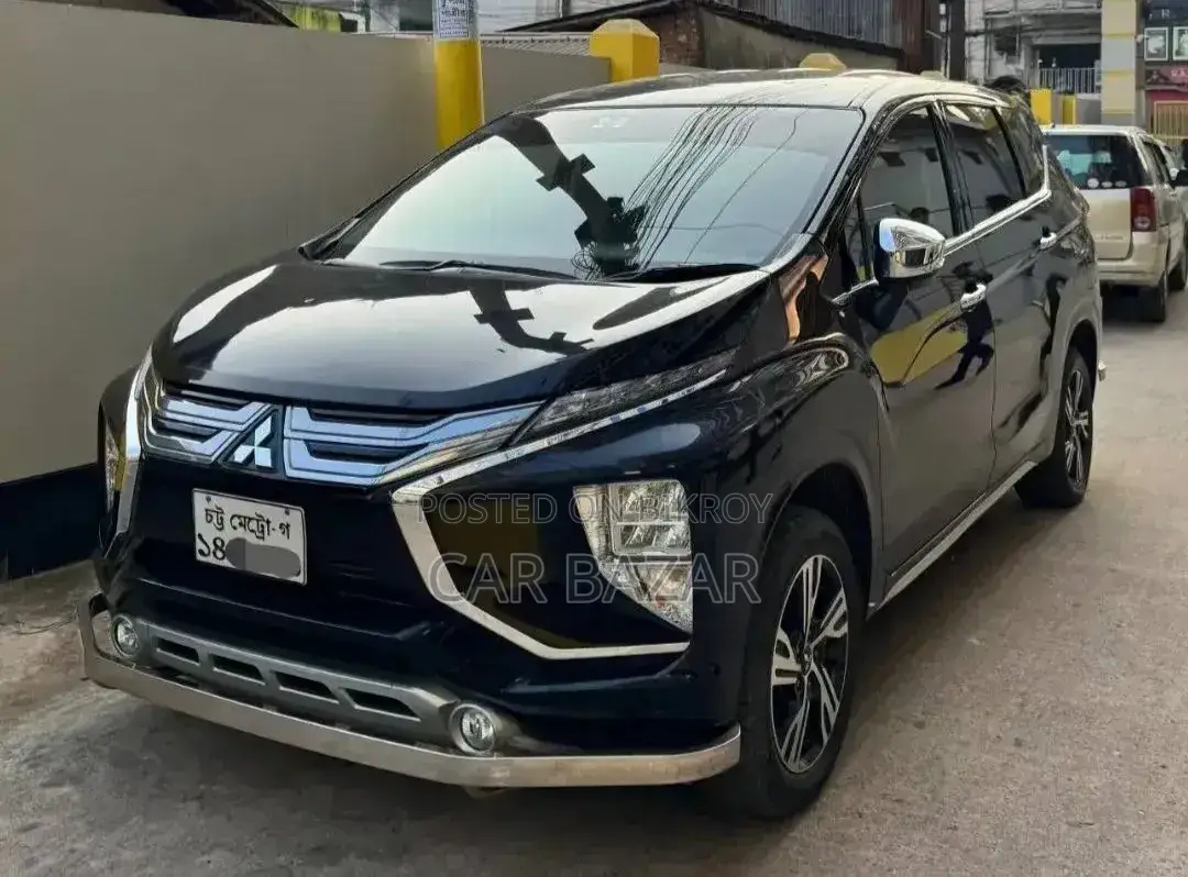 Mitsubishi Xpander G 2022 Black