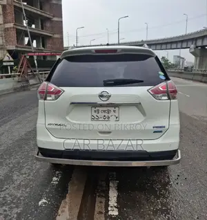 Nissan X-Trail 2.0 Petrol FWD 2014 Off White