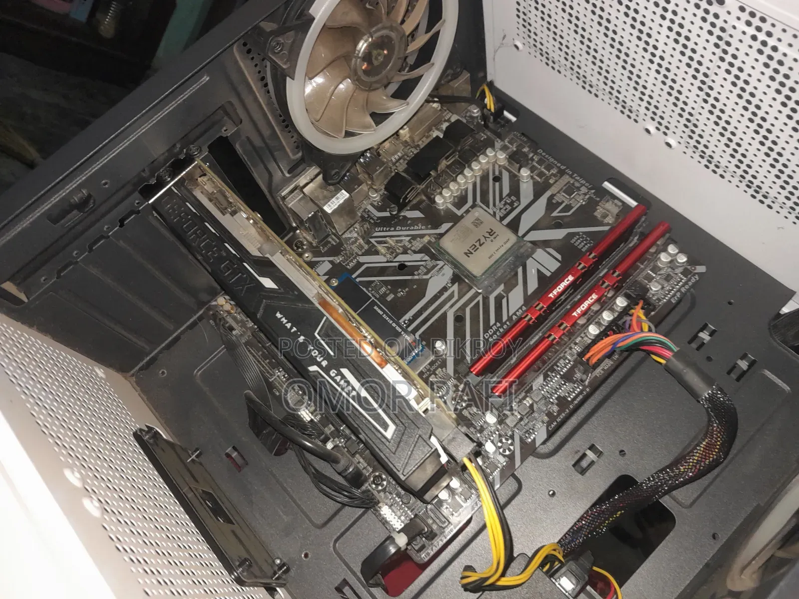 Desktop Computer 16GB AMD Ryzen 3 HDD+SSD 256GB