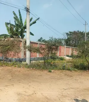 150ft Expressway 5 Katha North at Sector-28