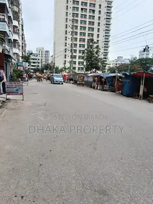 ৩০ ফুট রাস্তা ৫ কাঠা পার্ক সাউথ সেক্টর-১৩ তে