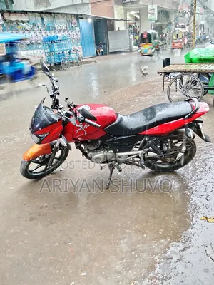 Bajaj Pulsar 150 2012 Red