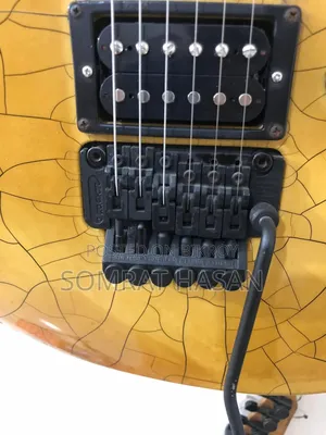 Charvel Desert Yellow Crakle Made In Japan