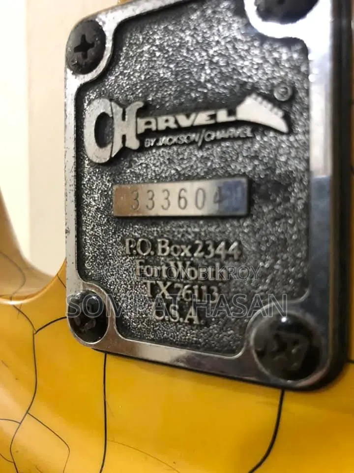 Charvel Desert Yellow Crakle Made In Japan