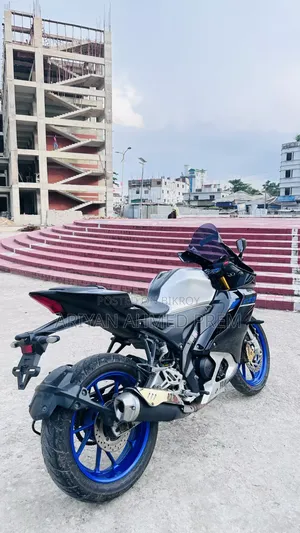 New Yamaha R1 2026 Black