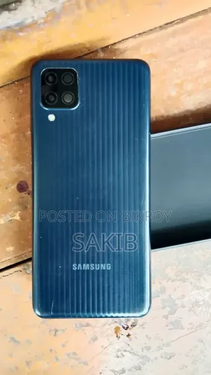 Samsung Galaxy M12 64 GB Black