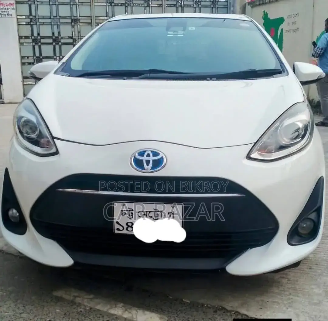 Toyota Aqua 2017 White