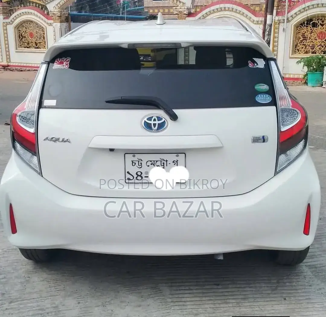 Toyota Aqua 2017 White
