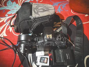 Canon Kiss X7i / 700d
