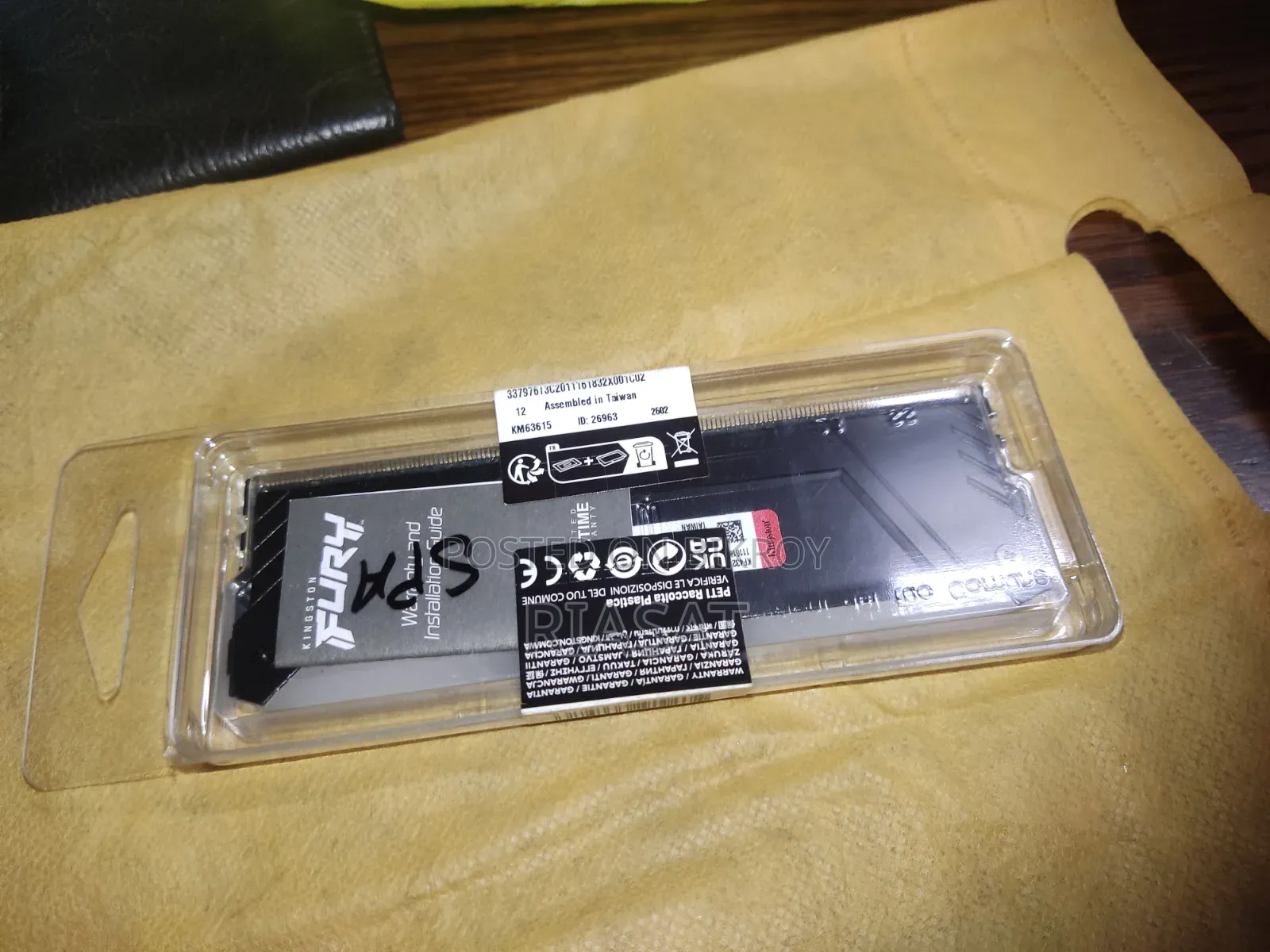 Kingston Fury 16gb - 3200 MHZ (Intact)