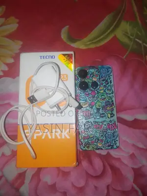Tecno Spark Go 64 GB Blue