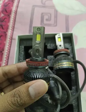 Re 70000 Lumen LED Car Bulb