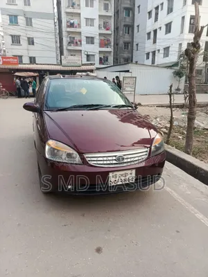 টাটা ইন্ডিগো ২০১৬ মেরুন