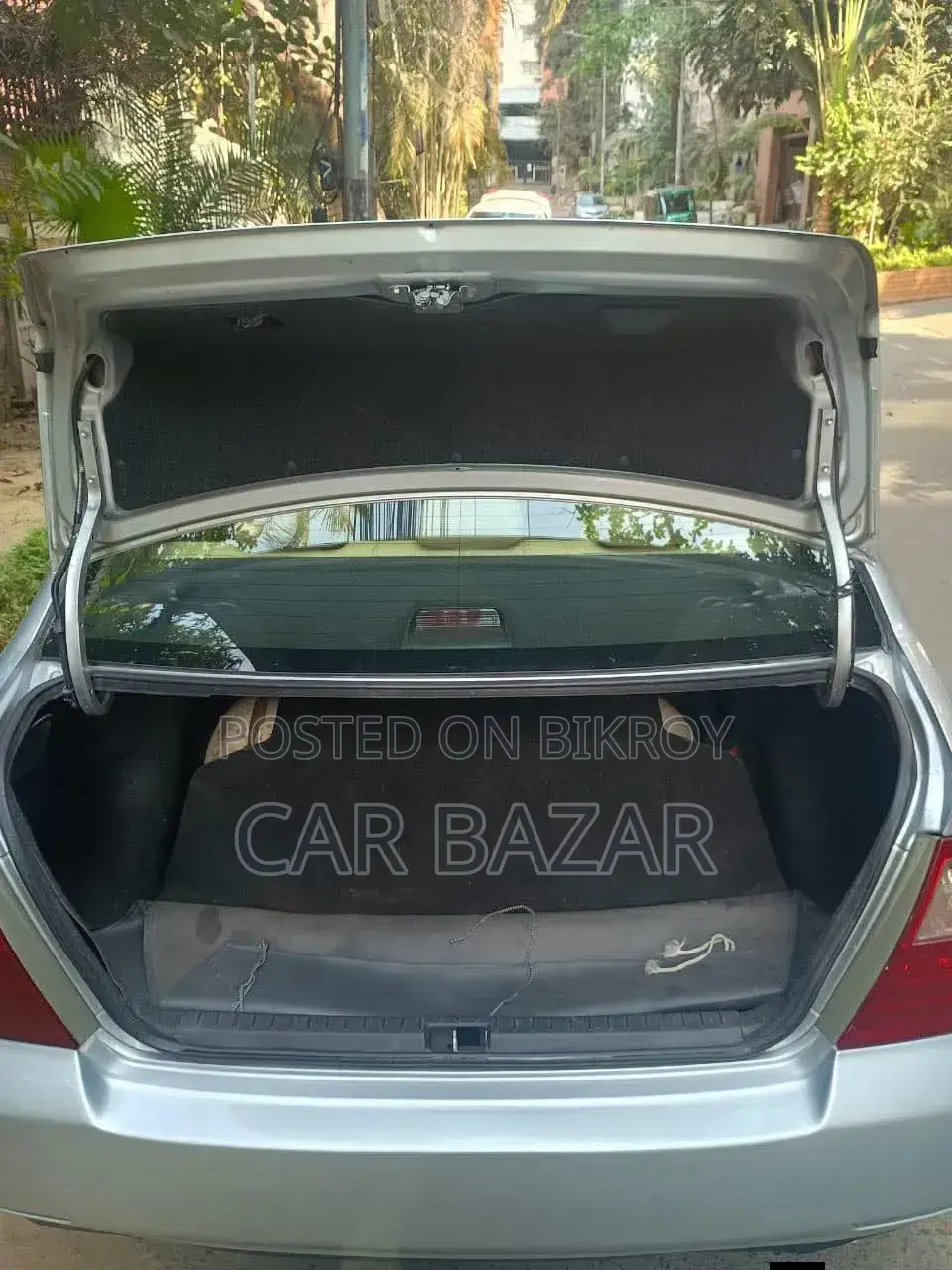 Toyota Corolla Sedan Automatic 2005 Silver