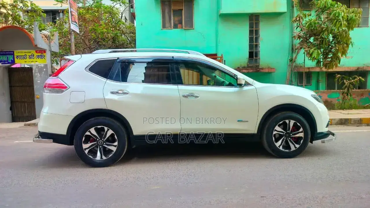 Nissan X-Trail 2.0 Hybrid FWD 2016 Pearl