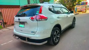 Nissan X-Trail 2.0 Hybrid FWD 2016 Pearl
