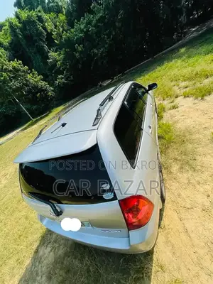 টয়োটা করোলা ফিল্ডার ১.৫ পেট্রোল ফ্রন্ট হুইল ড্রাইভ ২০০৫ সিলভার