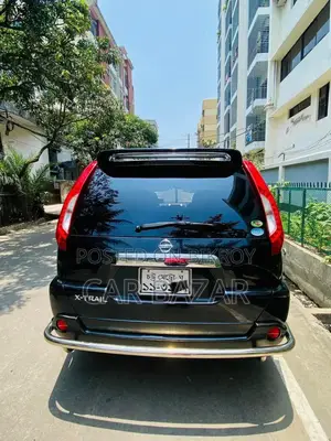 নিসান এক্স-ট্রেইল ২.০ পেট্রোল এক্সই ২০১২ কালো