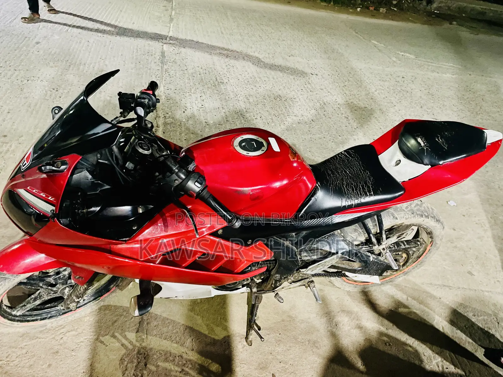 Yamaha YZF-R 2012 Red