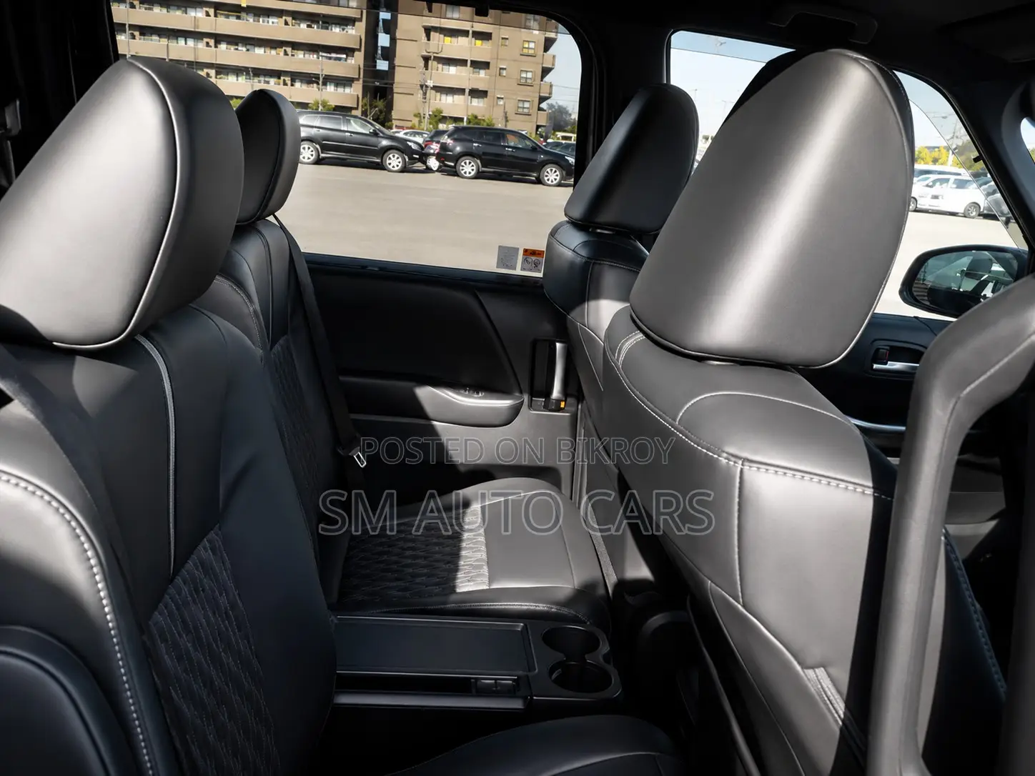 Toyota Noah 2023 Pearl