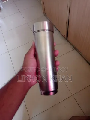 Flask. Keeps water cold and hot