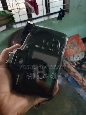 1200D Camera