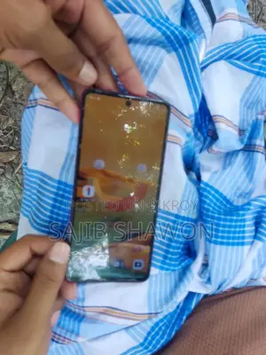Motorola Moto G84 5G 256 GB Red